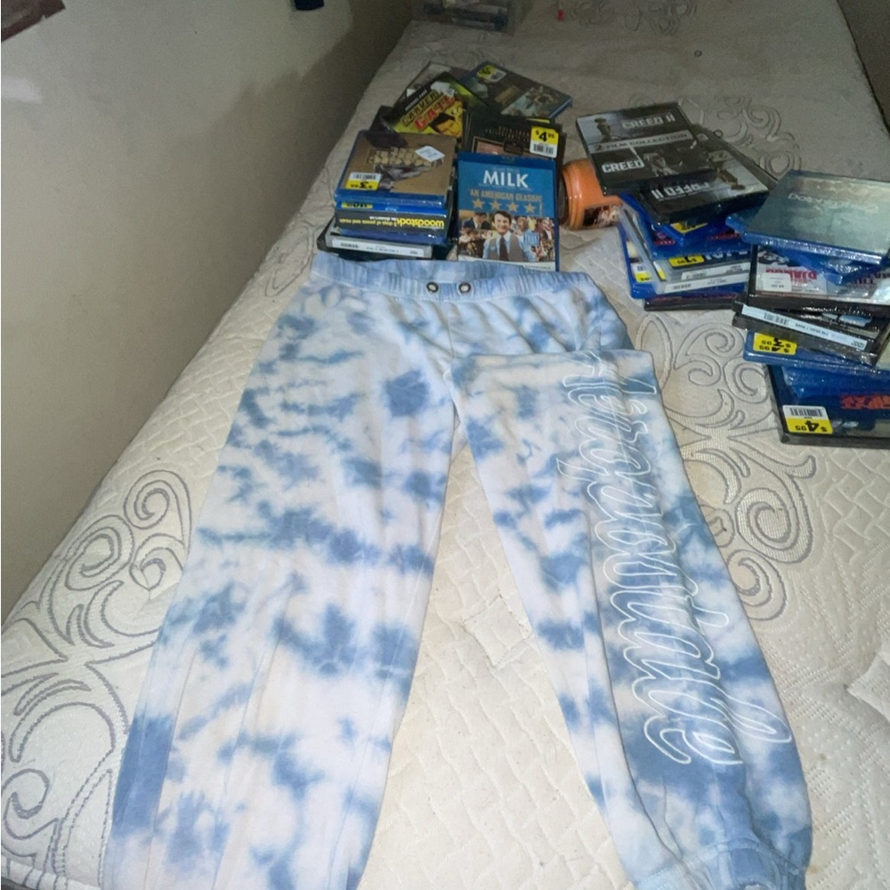 Aeropostale Blue and White Tie-Dye Pants